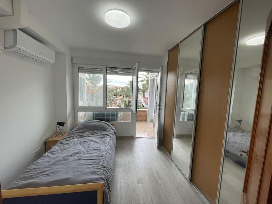 Nice Apartment Near The Sea Torrevieja Ngoại thất bức ảnh