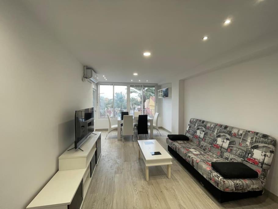 Nice Apartment Near The Sea Torrevieja Ngoại thất bức ảnh